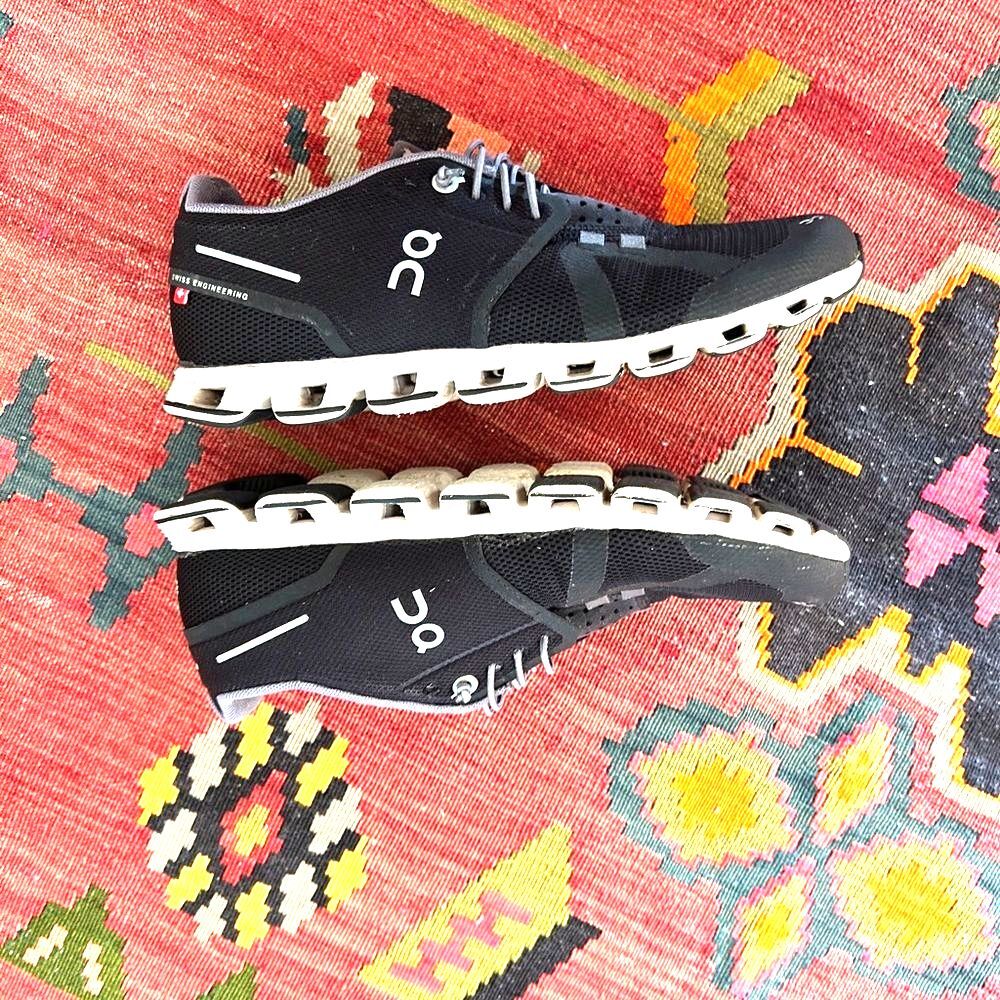On Running Sneakers Womens 7.5 Black White Shoes Running Athletic Gym Casual - Picture 4 of 8